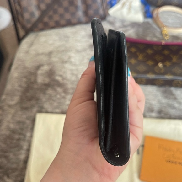 Authentic Louis Vuitton Brazza Wallet - Picture 10 of 13